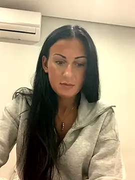 Snapshot of SweNatasha chatting on 12.05.24 SweNatasha online show from 12.05.24