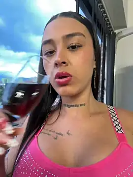 paisitahot1975 online show from 12.31.24