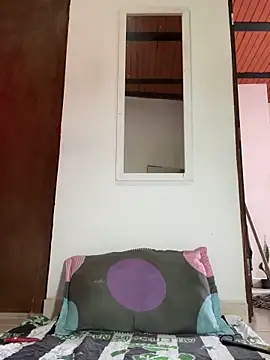 paisitahot1975 online show from 02.22.26