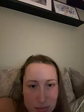 Millie-Miles online show from 03.05.25