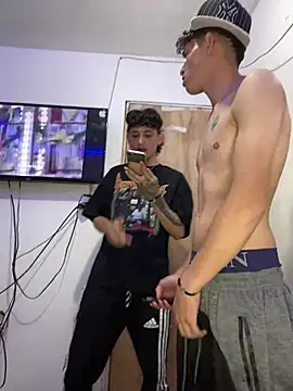 LatinBoysxxx online show from 01.16.25