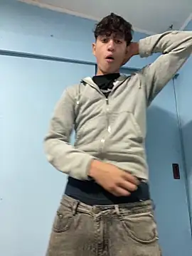 LatinBoysxxx online show from 05.17.26