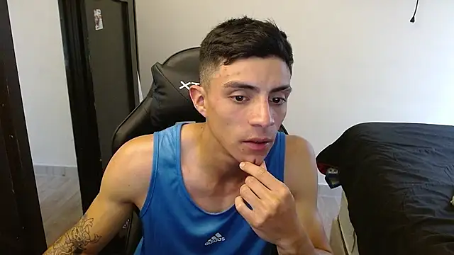 Snapshot of kv___xxx_ chatting on 11.02.25 kv xxx online show from 11.02.25