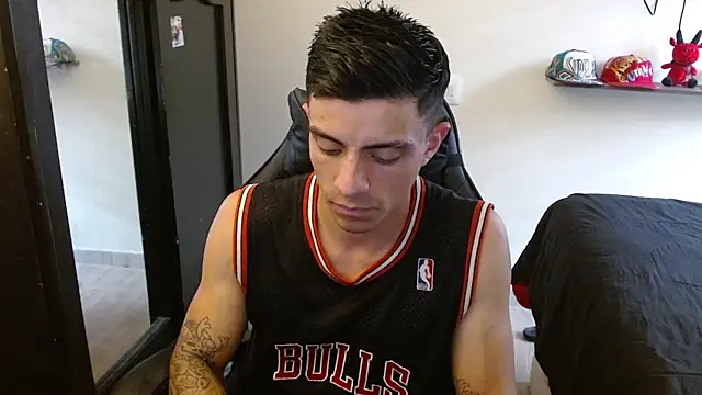 Snapshot of kv___xxx_ chatting on 11.06.25 kv xxx online show from 11.06.25