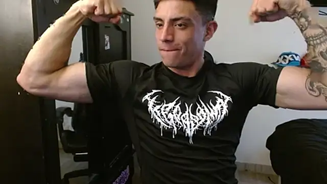 Snapshot of kv___xxx_ chatting on 12.15.25 kv xxx online show from 12.15.25