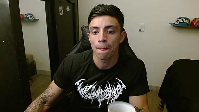 Snapshot of kv___xxx_ chatting on 12.19.25 kv xxx online show from 12.19.25