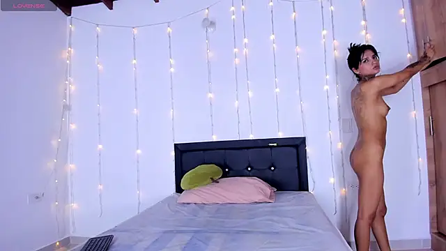 medussa13  online show from 02.24.25