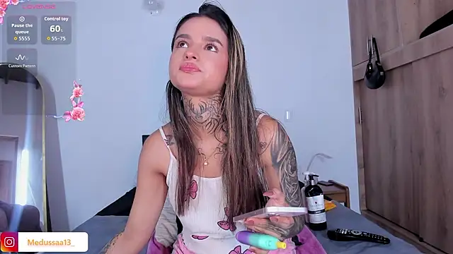 medussa13  online show from 03.09.26