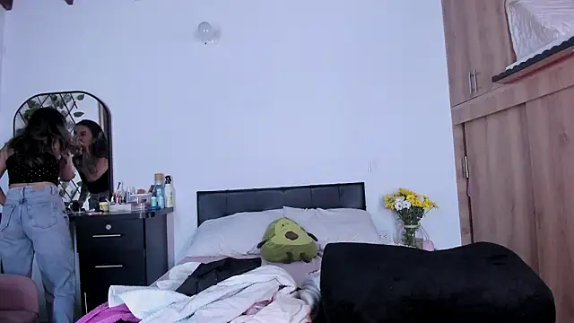 medussa13  online show from 03.24.26