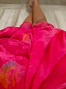 Snapshot of sneha_telugu_girl chatting on 12.17.24 sneha telugu girl online show from 12.17.24