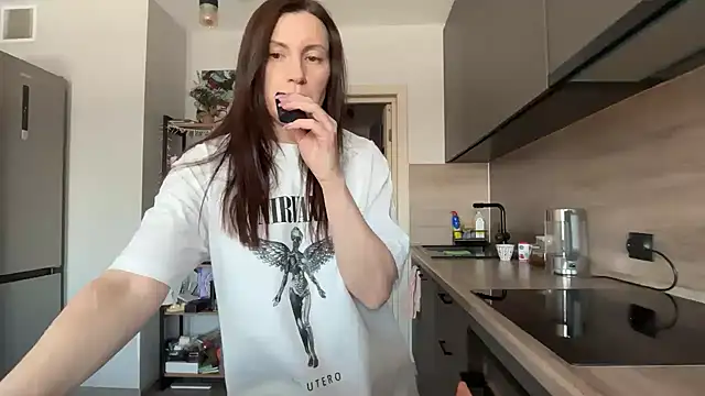 Snapshot of jainesummer chatting on 02.06.26 jainesummer online show from 02.06.26