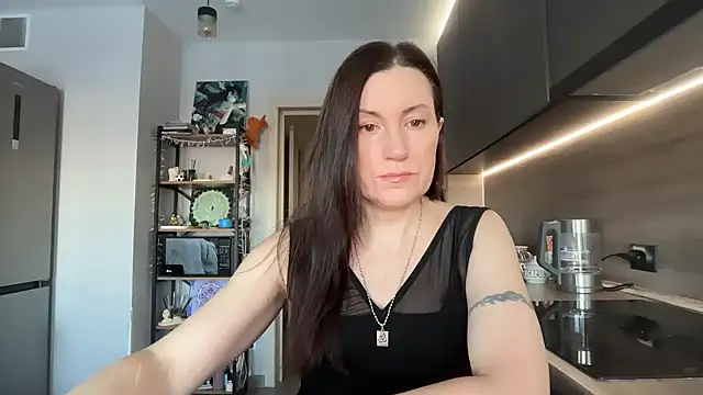 Snapshot of jainesummer chatting on 02.25.26 jainesummer online show from 02.25.26