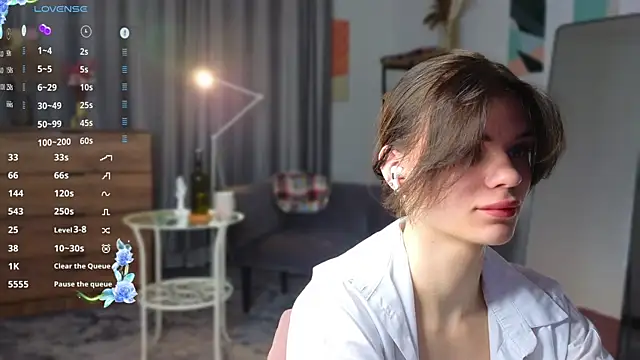 MimiLoll online show from 03.03.25