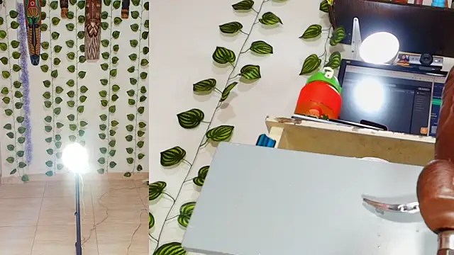 sharlotte funny online show from 04.20.26