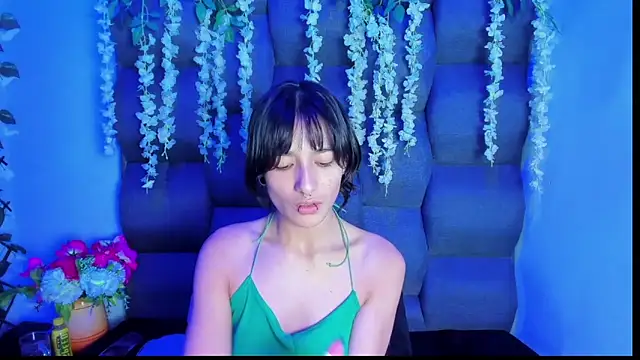 Snapshot of Danny_Face chatting on 05.16.26 Danny Face online show from 05.16.26