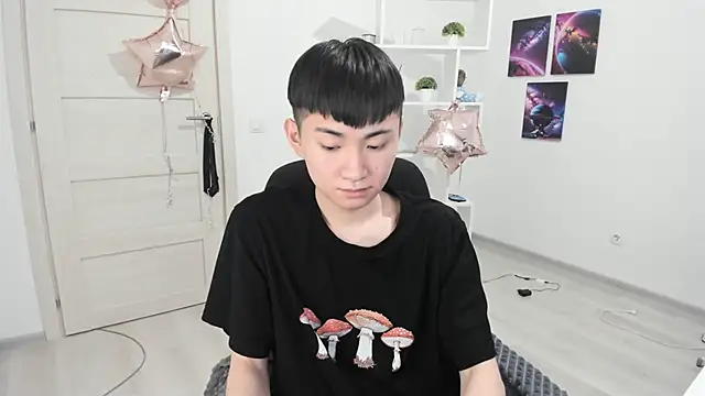 Miram Yu online show from 03.21.25