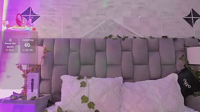 HannaRhodes online show from 03.15.25