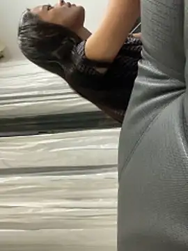 HannaRhodes online show from 12.05.25