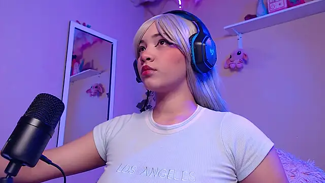 MadelineBenet online show from 10.06.25