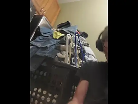 Undercover Pornstar online show from 11.24.25