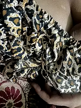 QUEEN-X-CPL online show from 02.17.25