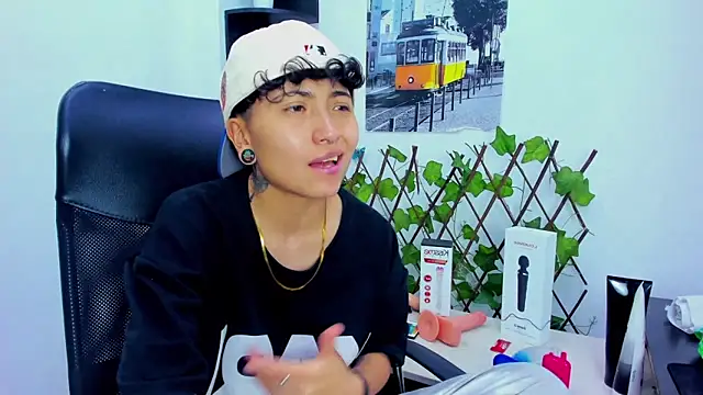 Snapshot of Im_Mathias chatting on 11.09.25 Im Mathias online show from 11.09.25