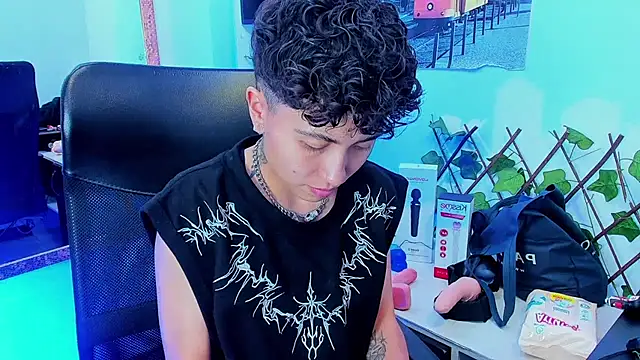 Snapshot of Im_Mathias chatting on 12.14.25 Im Mathias online show from 12.14.25