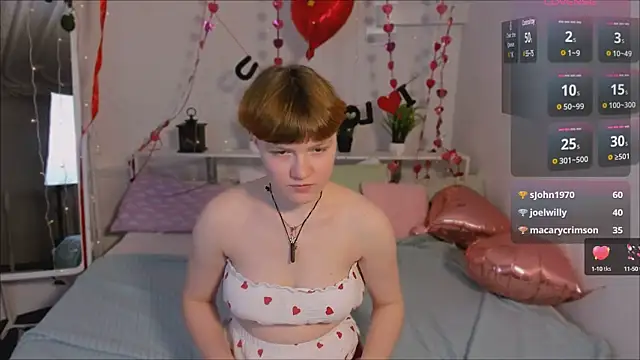 DreamyLuna online show from 01.30.25