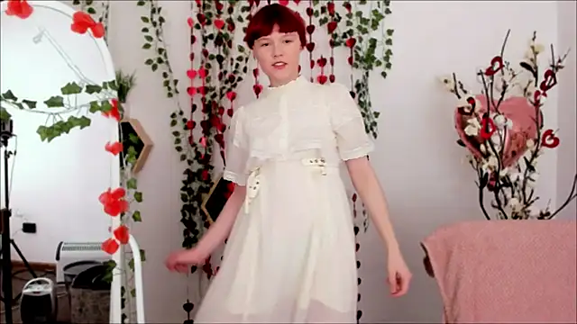 DreamyLuna online show from 02.03.25