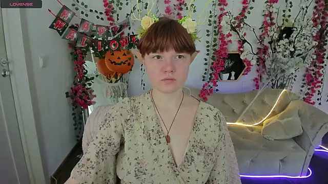 DreamyLuna online show from 11.02.25