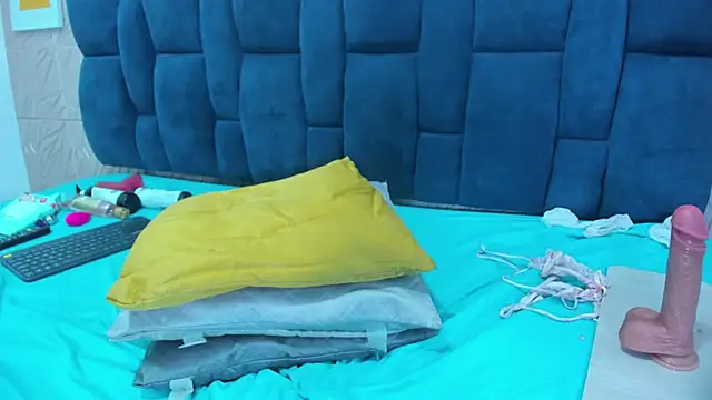 Melody Megann online show from 03.20.25