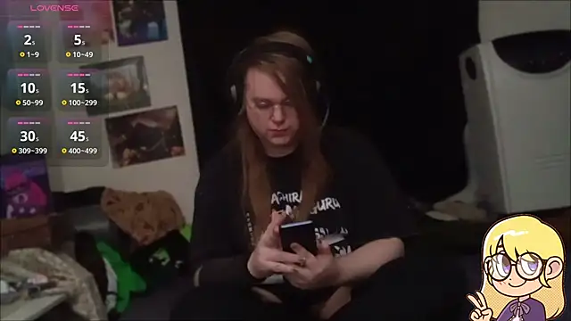 Snapshot of AshThaSissy chatting on 12.04.24 AshThaSissy online show from 12.04.24