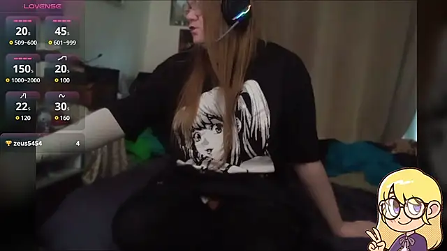 Snapshot of AshThaSissy chatting on 12.09.24 AshThaSissy online show from 12.09.24