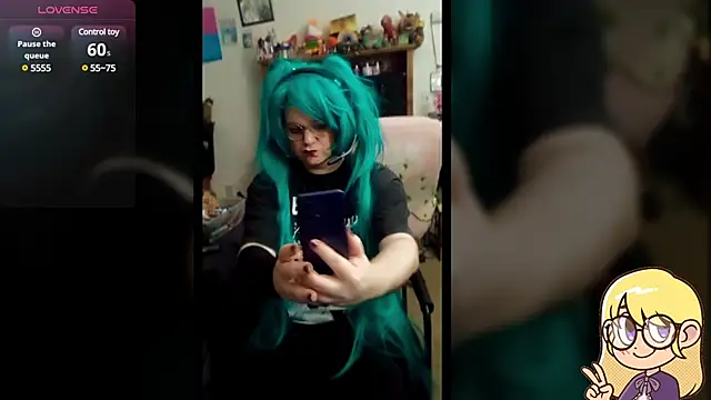 Snapshot of AshThaSissy chatting on 01.28.25 AshThaSissy online show from 01.28.25