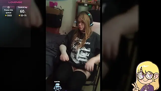 Snapshot of AshThaSissy chatting on 02.27.25 AshThaSissy online show from 02.27.25