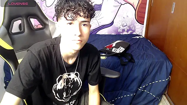 Snapshot of johnny_cagee chatting on 12.13.24 johnny cagee online show from 12.13.24
