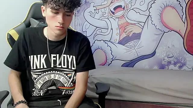 Snapshot of johnny_cagee chatting on 01.11.25 johnny cagee online show from 01.11.25