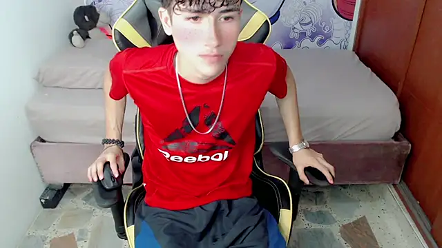 Snapshot of johnny_cagee chatting on 01.21.25 johnny cagee online show from 01.21.25