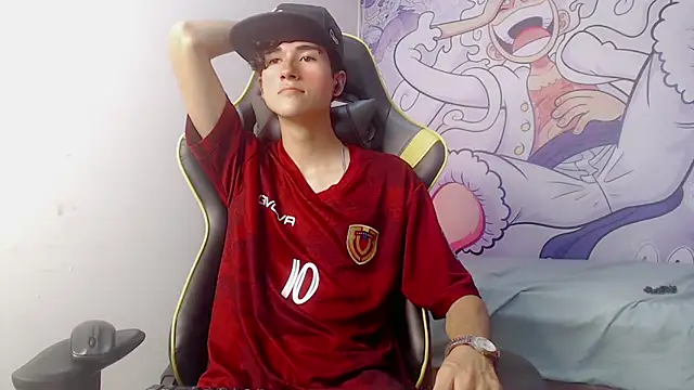 Snapshot of johnny_cagee chatting on 02.06.25 johnny cagee online show from 02.06.25