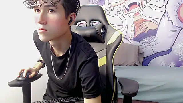 Snapshot of johnny_cagee chatting on 02.07.25 johnny cagee online show from 02.07.25