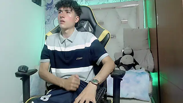 johnny cagee online show from 10.24.25