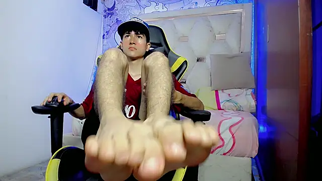 johnny cagee online show from 11.26.25