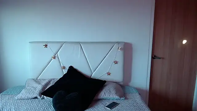 julz 03 online show from 11.29.25