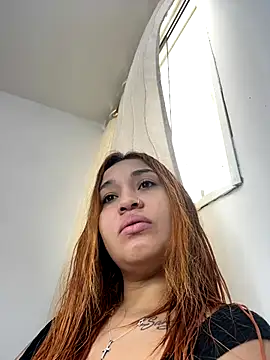 Alba Grey online show from 12.15.25