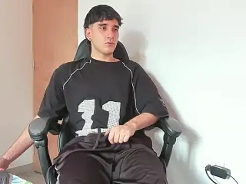 leo030809 online show from 03.20.25