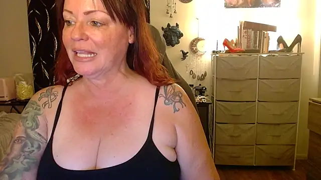 Snapshot of Nikkimastersgirl1091 chatting on 04.19.26 Nikkimastersgirl1091 online show from 04.19.26