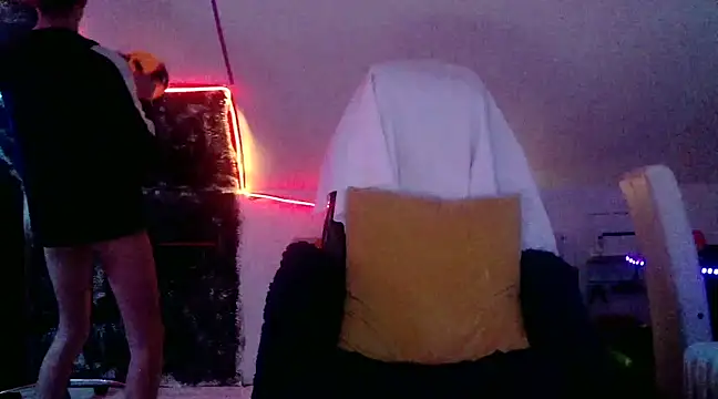 Snapshot of unclestefansdick chatting on 12.28.24 unclestefansdick online show from 12.28.24