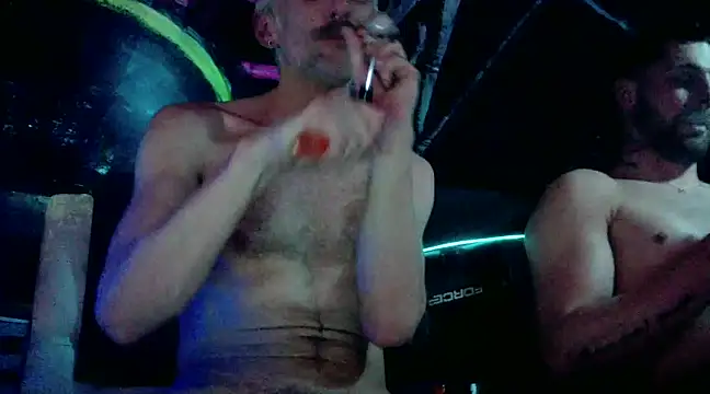 Snapshot of unclestefansdick chatting on 01.15.25 unclestefansdick online show from 01.15.25