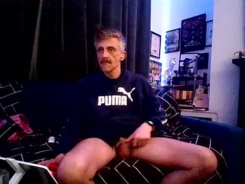 Snapshot of unclestefansdick chatting on 03.12.25 unclestefansdick online show from 03.12.25