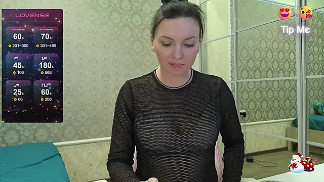 Snapshot of -DIVORA- chatting on 02.26.26 -DIVORA- online show from 02.26.26